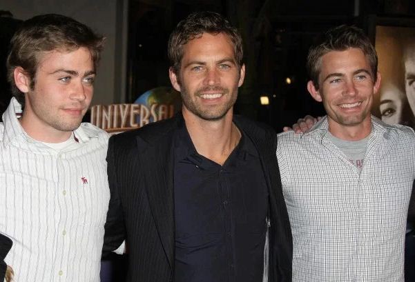 cody-nho-anh-trai
