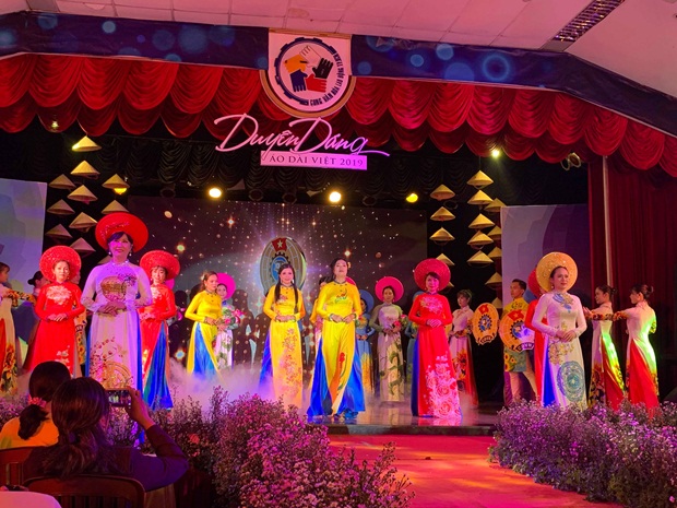 hoang-lan-duyen-dang-ao-dai-viet-2019-8