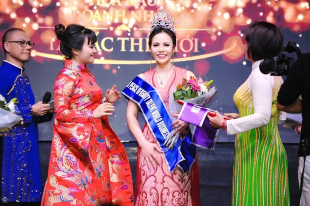 vu-thi-lien-dang-quang-4