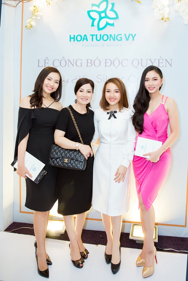 hoa-tuong-vy-vanhoadoanhnhan-3