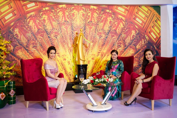 khanh-huyen-phu-nu-quyen-nang-4