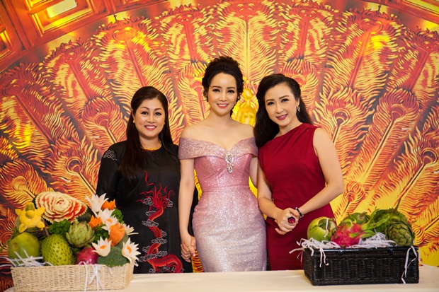 khanh-huyen-phu-nu-quyen-nang-7