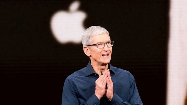 ceo-apple-tim-cook-kiem-va-tieu-tien-the-nao