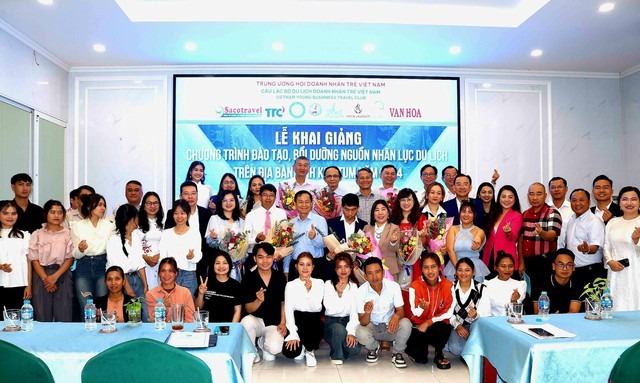 de-nhan-luc-du-lich-viet-nam-dap-ung-tieu-chuan-quoc-te
