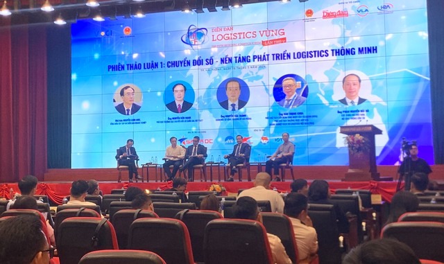 chuyen-doi-so-phat-trien-logistics-thong-minh-de-thuc-day-tang-truong