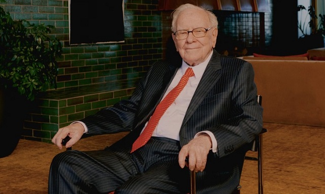 ti-phu-warren-buffett-chia-se-ly-do-vi-sao-ong-tu-chuc-ceo