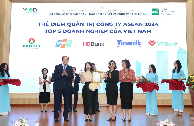 fpt-lot-top-5-doanh-nghiep-viet-co-chat-luong-quan-tri-tot-nhat-asean