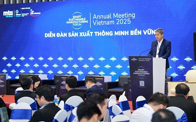 nha-may-cong-nghe-cu-va-bai-toan-chuyen-doi-xanh