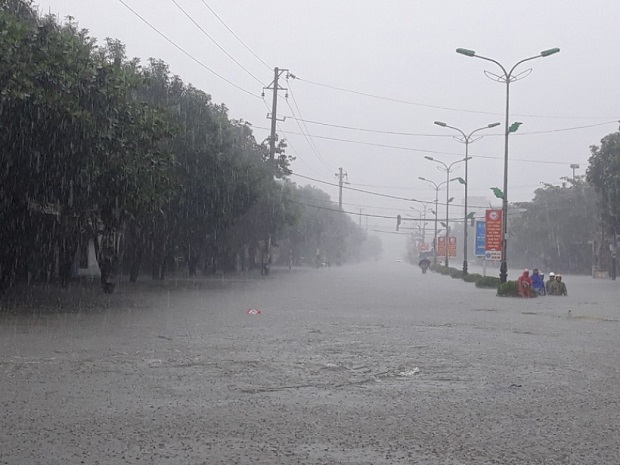 chu-tich-tinh-ha-tinh-so-tan-gan-15000-ho-dan-vung-ha-du-ho-ke-go