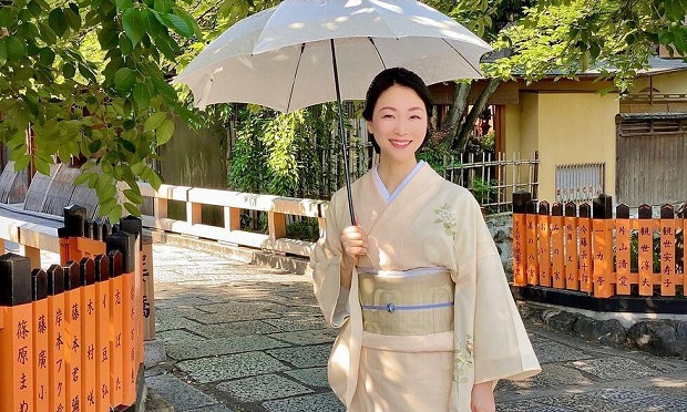 thoi-quen-duong-nhan-cua-chuyen-gia-kimono-u50