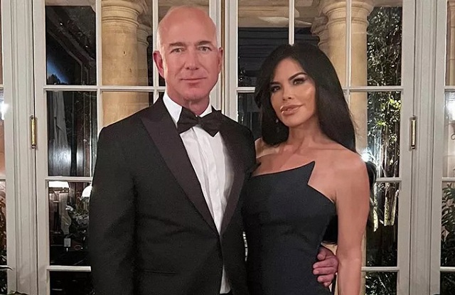 ban-gai-ty-phu-jeff-bezos-len-ke-hoach-bay-vao-vu-tru