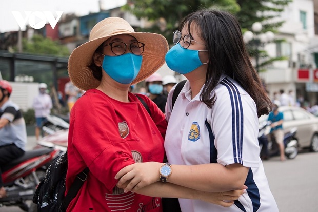 hoc-sinh-thpt-tai-ha-noi-tro-lai-truong-hoc-truc-tiep-tu-ngay-612