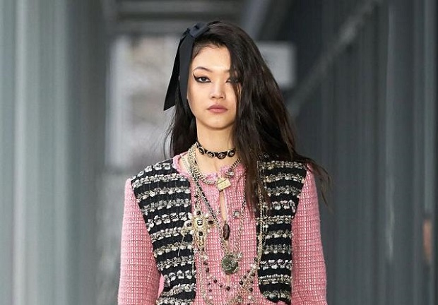 show-dien-metiers-dart-cua-channel-tri-an-nhung-nguoi-tho-thu-cong