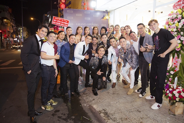 hh-phan-thi-mo-cung-thanh-hoai-kim-duyen-toi-chuc-mung-nam-phong-vhdn-1
