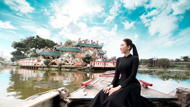 vuot-qua-tram-cam-vo-nhat-phuong-dep-hut-hon-di-chua-cau-an-vanhoadoanhnhan-16