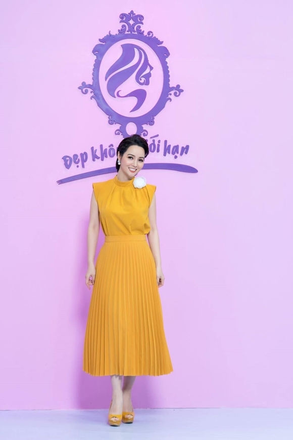 nsx-mai-thu-huyen-noi-ve-tin-don-phim-kieu-ngung-bam-may-vo-thoi-han-vanhoadoanhnhan11