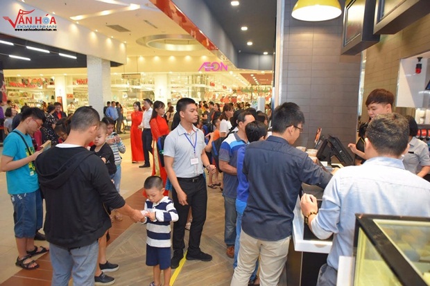 McDonalds-tan-phu-2