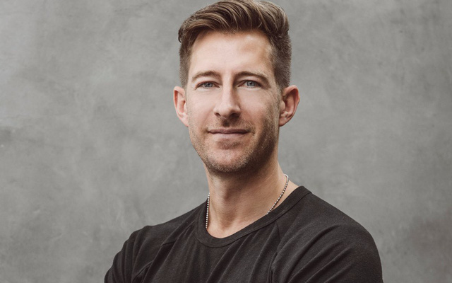 justin-woolverton-vanhoadoanhnhan
