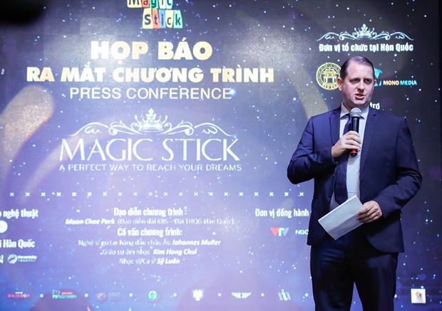 magic-stick-vanhoadoanhnhan-7