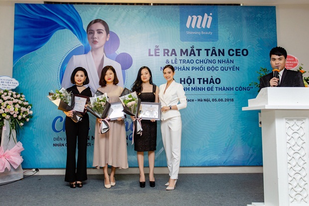 mli-phan-minh-huyen-vanhoadoanhnhan-5