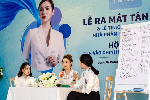 mli-phan-minh-huyen-vanhoadoanhnhan-7