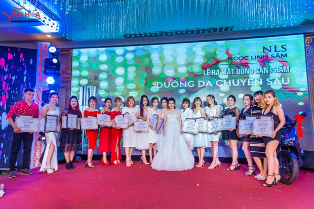 ngoc-linh-sam-vanhoadoanhnhan-3