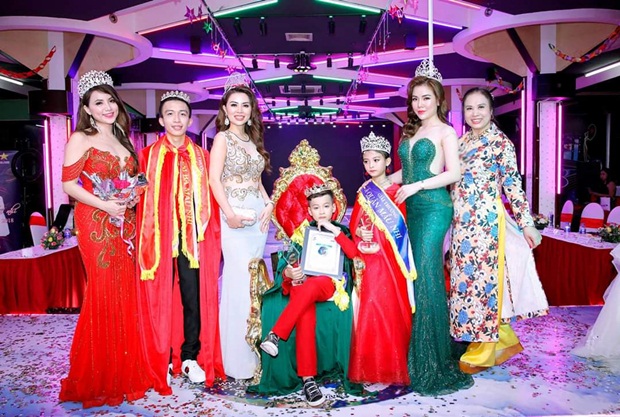 nguyen-minh-chau-giam-khao-3