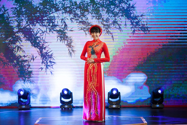 trang-nhung-vanhoadoanhnhan-6