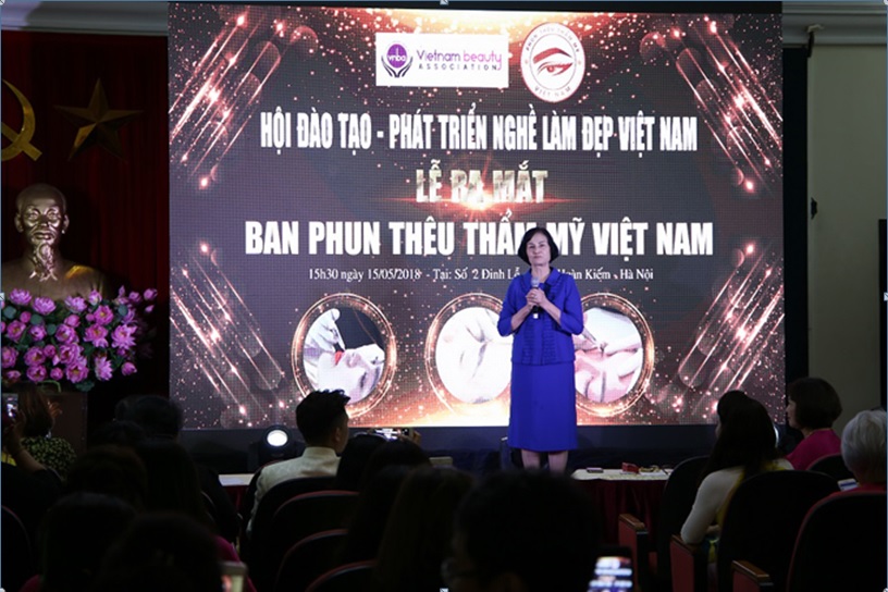 ra-mat-ban-phun-theu-tham-my-viet-nam-vhdn-10