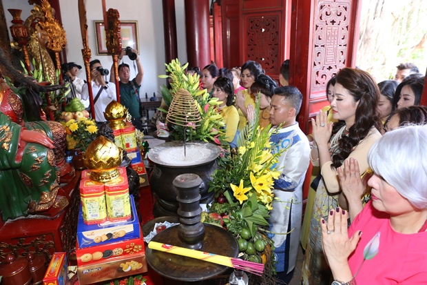 ra-mat-ban-phun-theu-tham-my-viet-nam-vhdn-3
