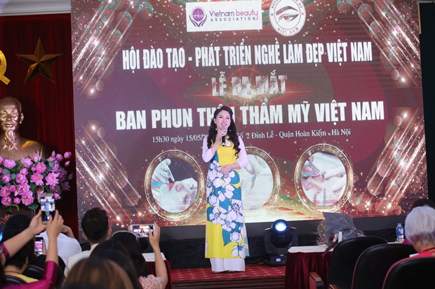 ra-mat-ban-phun-theu-tham-my-viet-nam-vhdn-7