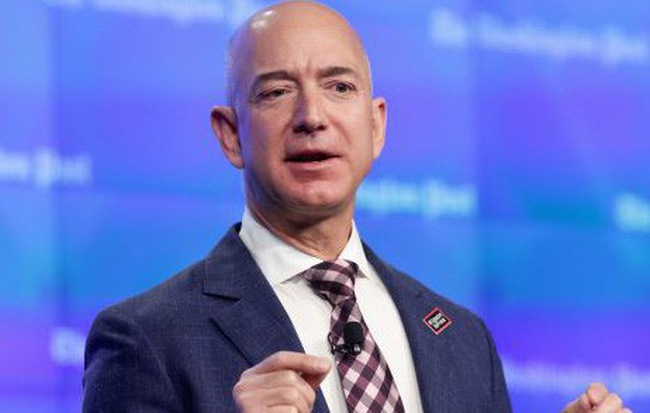 Jeff-Bezos-vhdn-2