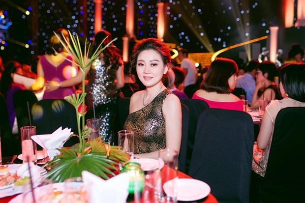 25-kim-nhung