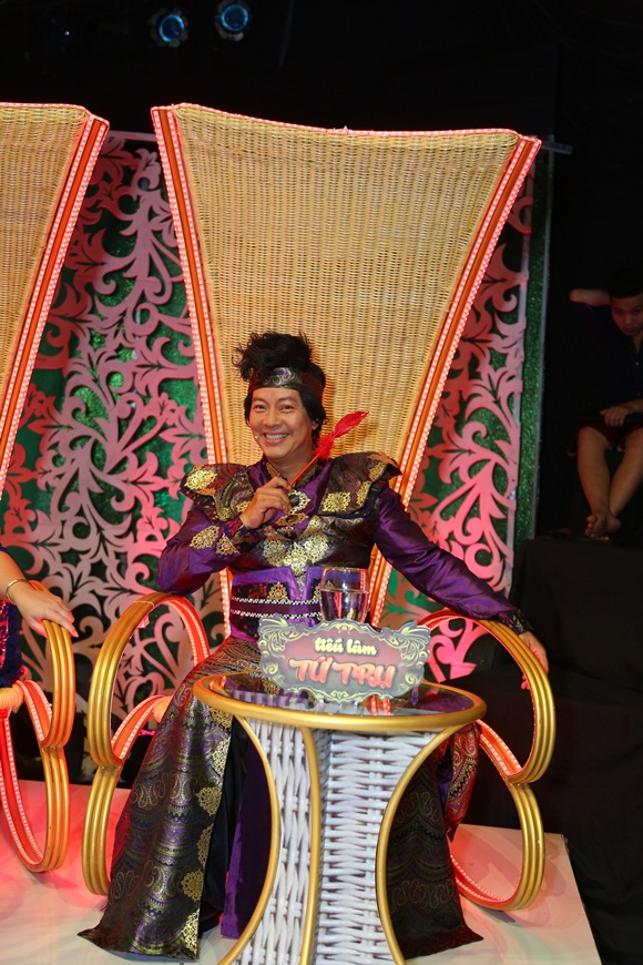 8-hong-van-tieu-lam-tu-tru-vhdn
