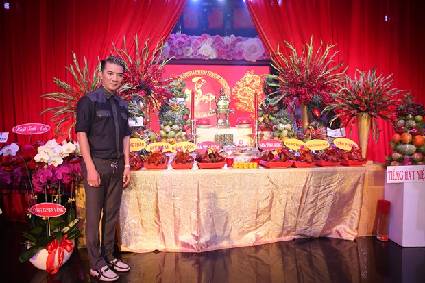 1-dam-vinh-hung-gio-to-nghe-tai-phong-tra-mtv-vhdn