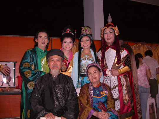 1-thuong-tiec-ca-sy-minh-thuan-vhdn