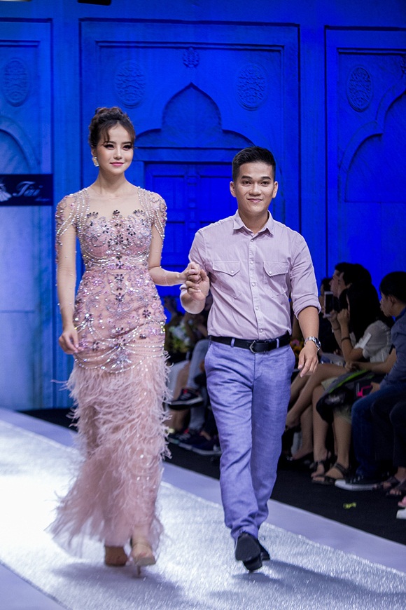 2-MY-NHAN-VIET