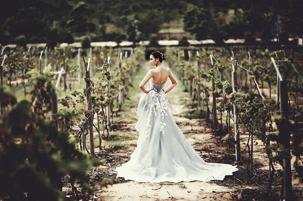 9-co-dau-nguyen-oanh-vhdn
