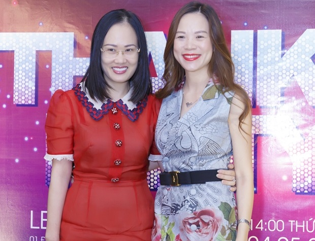 nha-bao-minh-thuy-va-nguyen-pham-khanh-van-vhdn-2
