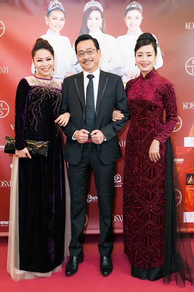 Jolie-Stanser-vietnam-night-vhdn-7