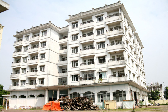 chung-cu-bi-bo-hoang-vanhoadoanhnhan
