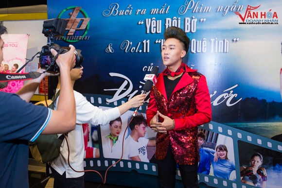 dinh-phuoc-ra-mat-phim-ngan-yeu-doi-bo-vhdn-7