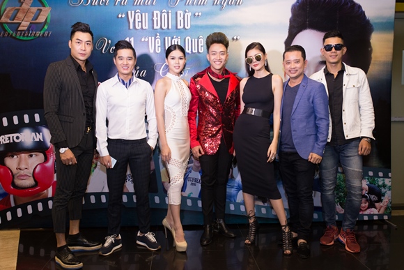 dinh-phuoc-ra-mat-phim-ngan-yeu-doi-bo-vhdn-9