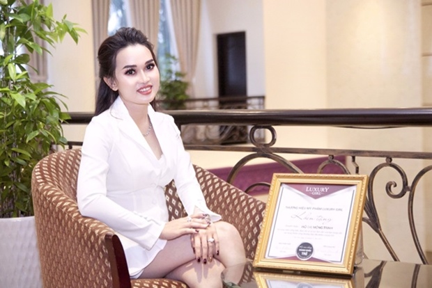 luxury-girl-vanhoadoanhnhan-3