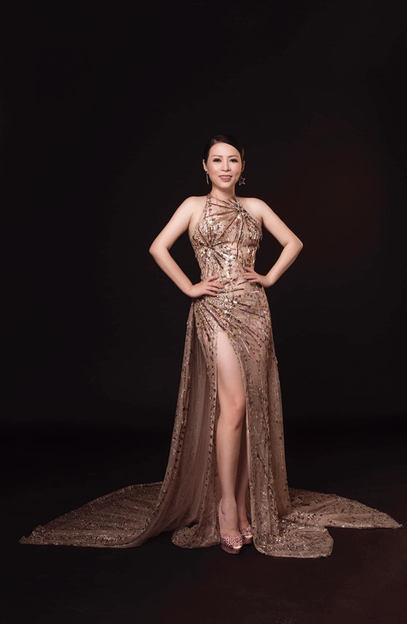 vua-ra-mat-dai-ca-toi-huynh-nhat-dong-bat-tay-lam-du-an-voi-ceo-ceo-kristine-thao-lam-VANHOADOANHNHAN-1