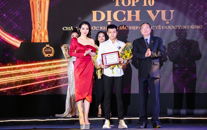 thuong-hieu-my-pham-un-beauty-care-vanhoadoanhnhan