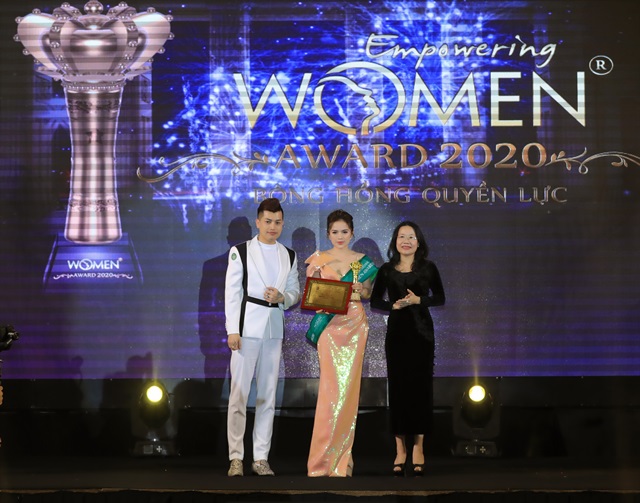 master-huyen-my-duoc-vinh-danh-bong-hong-quyen-luc-2020-vanhoadoanhnhan3