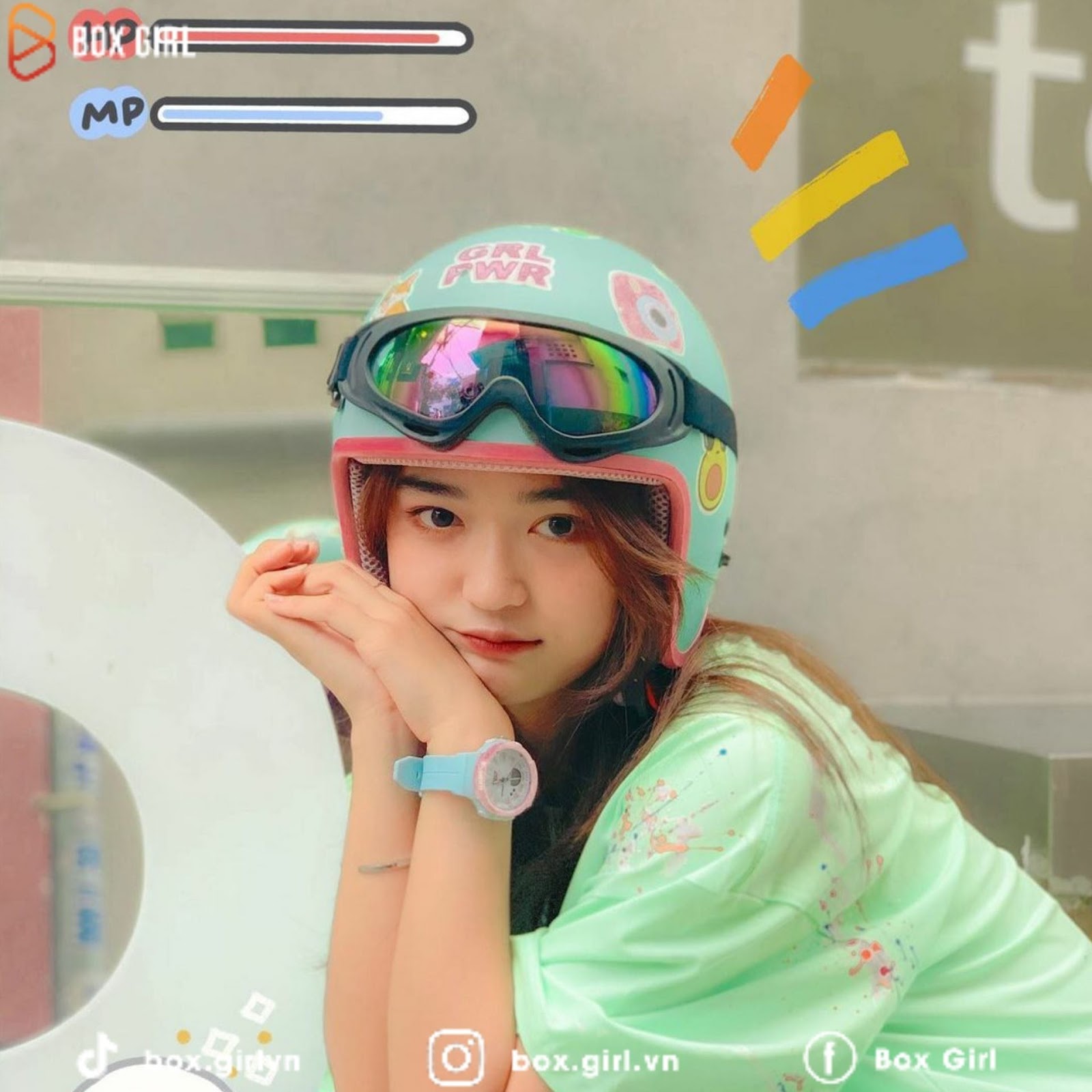 tap-hop-nhieu-ve-dep-khac-nhau-vao-mot-fanpage-box-girl-nhanh-chong-can-moc-23-trieu-follows-chi-sau-1-nam-VANHOADOANHNHAN-6