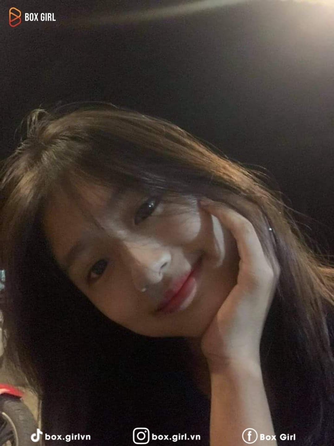 tap-hop-nhieu-ve-dep-khac-nhau-vao-mot-fanpage-box-girl-nhanh-chong-can-moc-23-trieu-follows-chi-sau-1-nam-VANHOADOANHNHAN3