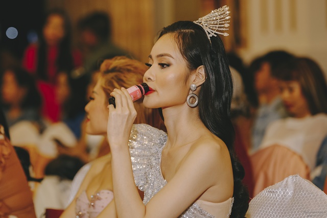 dong-trung-ha-thao-hector-nha-tai-tro-hoa-hau-doanh-nhan-toan-nang-chau-a-2021-vanhoadoanhnhan